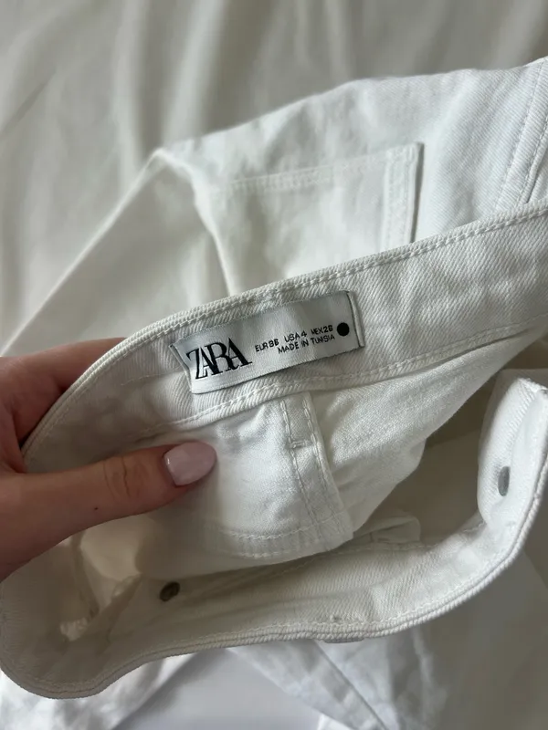 ZARA Flare Jeans White High-Rise - Image 3
