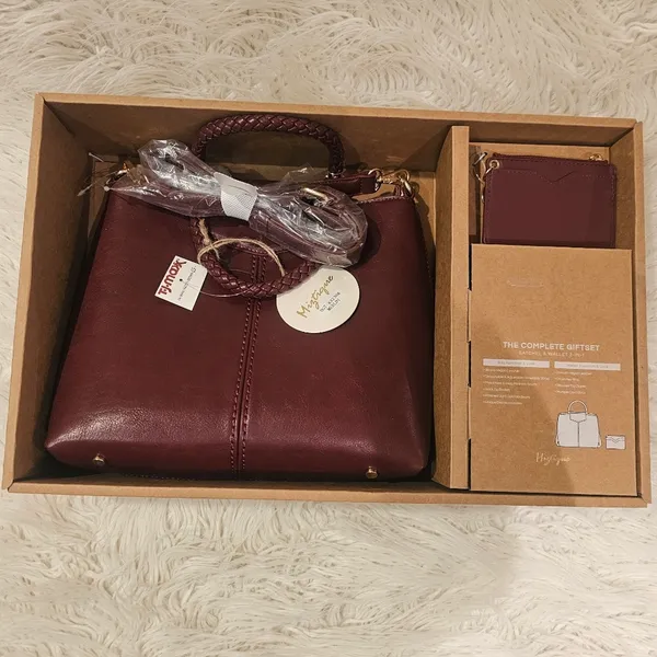 TJ Maxx Rachel and Wallet Gift Set - Image 2