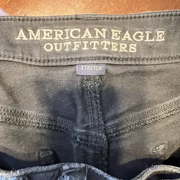1078 | American Eagle Vintage‎ Hi-Rise Festival Distressed Denim Shorts Black 6 - Image 7