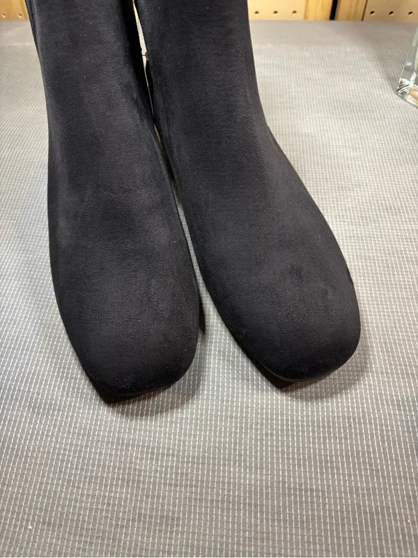Time and Tru Womens Black Faux Suede Ankle Boots Size 10W Side Zip Low Heel NWT - Image 11