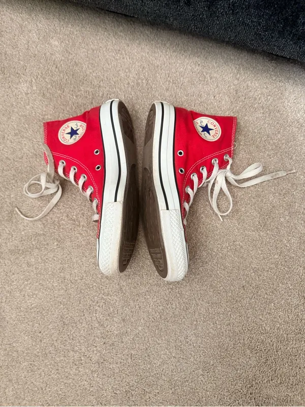 Converse Chuck Taylor All Star Red Hi Top Sneakers Size 6.5 - Image 3