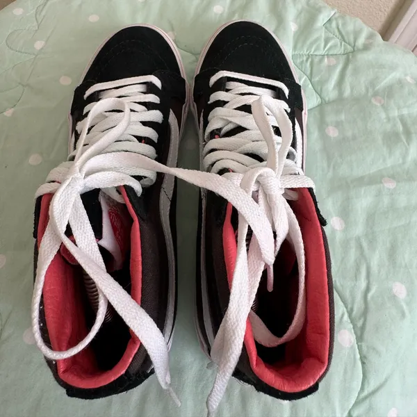 Vans Sk8-Hi Black, White, and Pink Sneakers Womens size 7 - Image 7