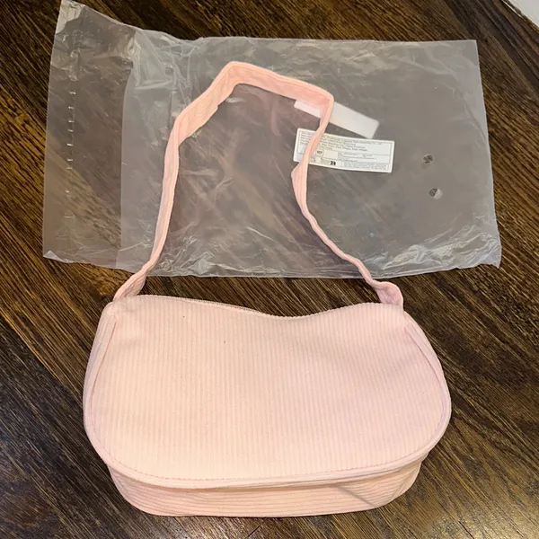 Pink Purse with gold bow detail - Image 7