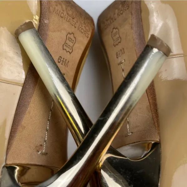 Michael Kors Women's Beige Leather Shoes/Heels Sz 6.5M SKU 4521 - Image 8