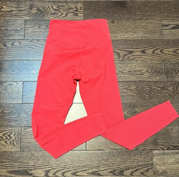 High Waisted Leggings - Image 4