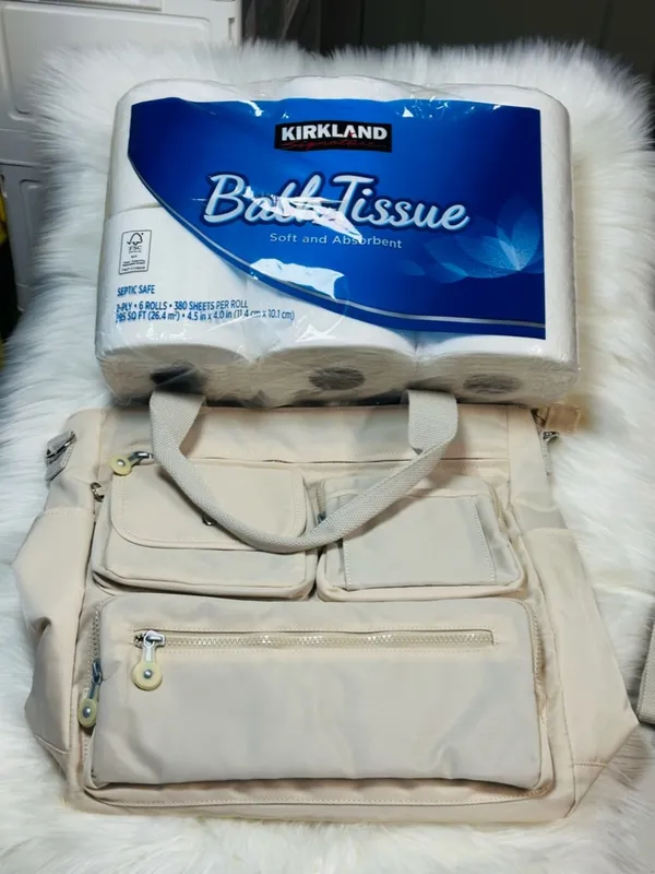 Everyday Utility Tote Bag in Light Beige - Multiple Pockets - Image 11