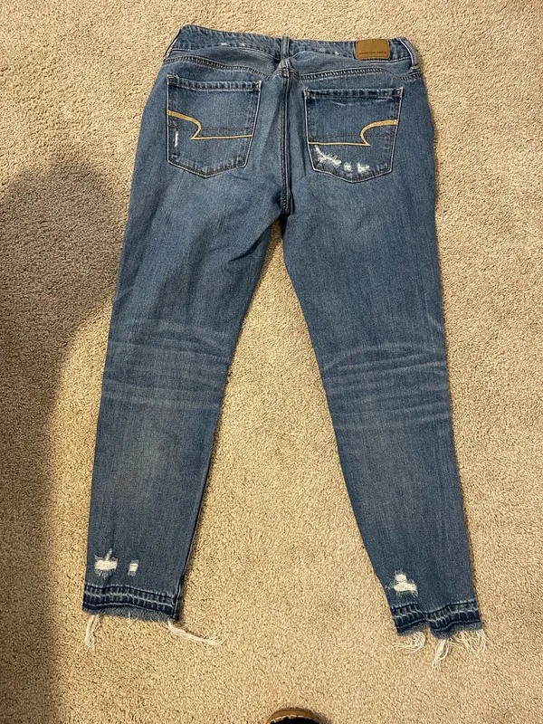 American Eagle Tomgirl Jeans - Image 2
