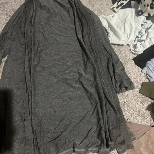 Carly Jean small grey‎ cardigan - Image 6