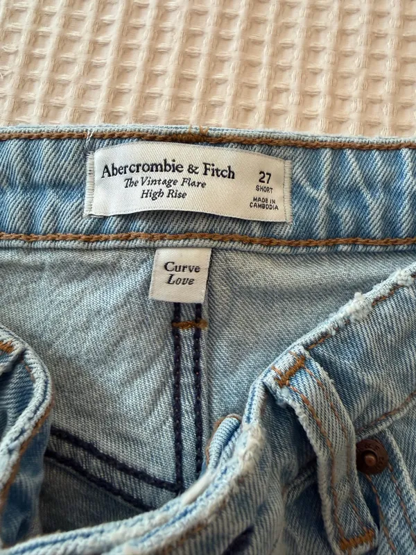 Abercrombie Vintage Flare Jeans High-Rise - Image 2