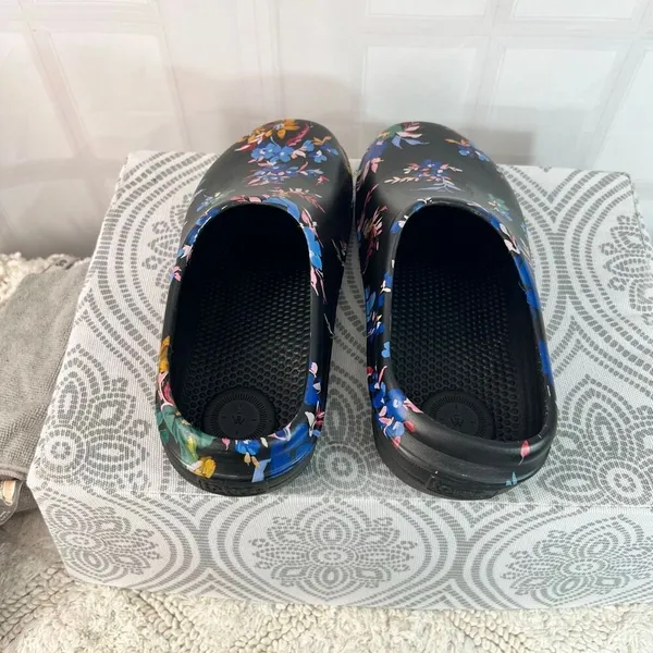 Totes Black Blue Bailey Everywear Floral Lightweight Gardening Clogs Size 10 - Image 5