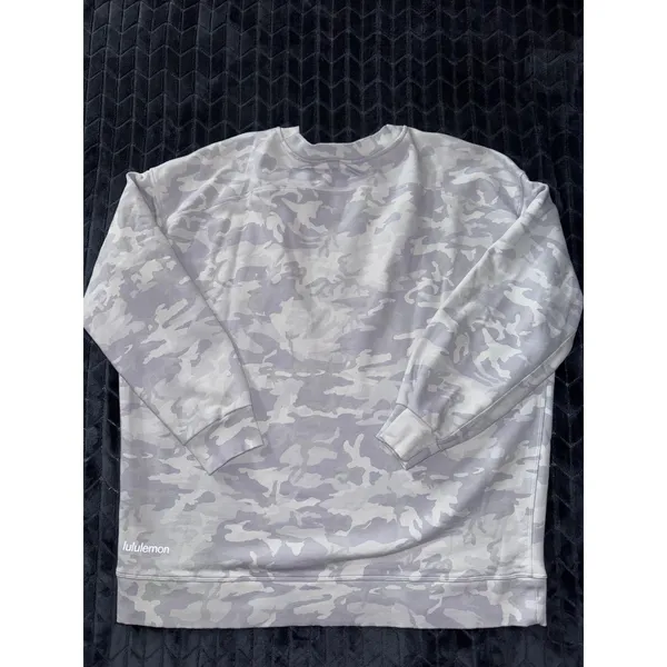 Lululemon Women's Camo Lavender White Sweatshirt Lounge Pullover Top Sz 8‎ - Image 4