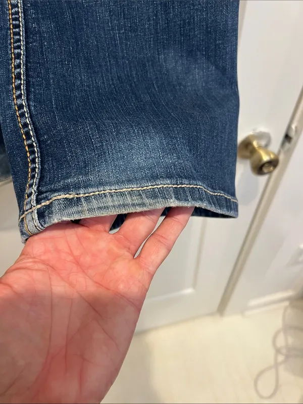 BKE Women's Faded Blue bootcut Jeans size 28/33 1/2. - Image 6