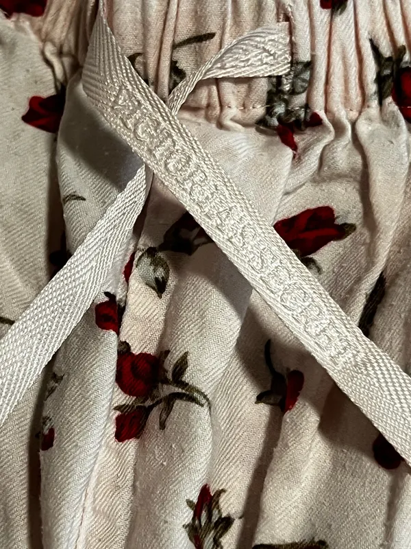 Womens Xs Victoria's Secret pajama pants - Image 4