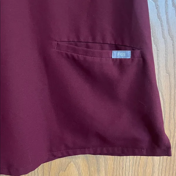 Figs Women's Burgundy Casma Three Pocket Scrub Top Small‎ - Image 4