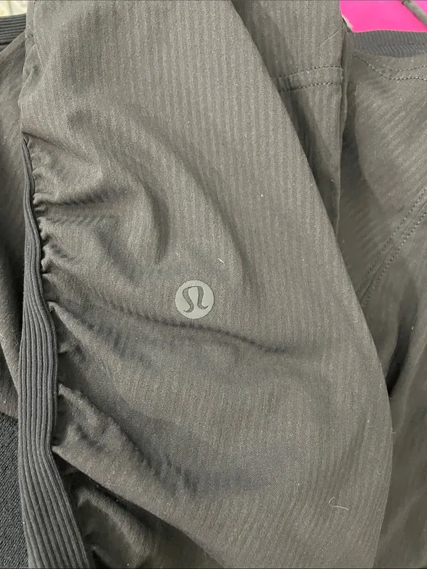 Lululemon Beyond the Studio Jogger
Black - Image 7