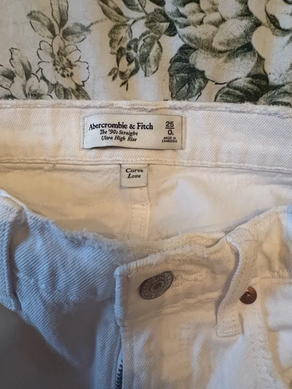 Abercrombie Curve Love Straight Jeans 25L - Image 2
