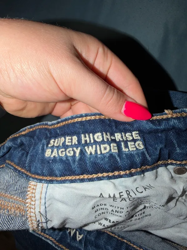 American Eagle Jeans - Image 5
