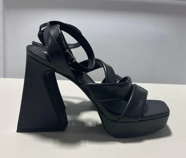 Abound Tracy Black Platform Heels Size 10 - Image 2