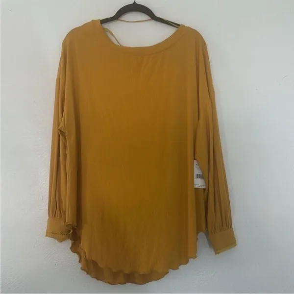 NWT Free People shimmy shake untamed gold top size small - Image 4