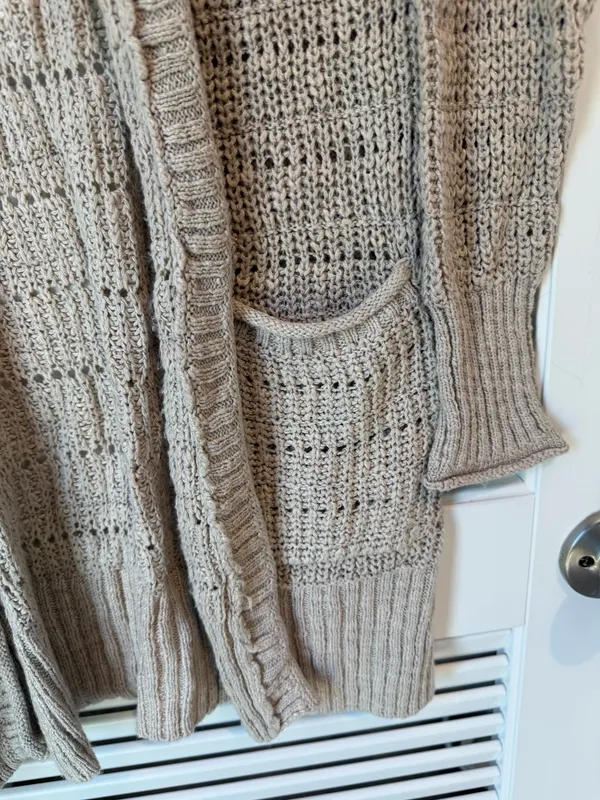 Pink Rose Cardigan Knit - Image 3