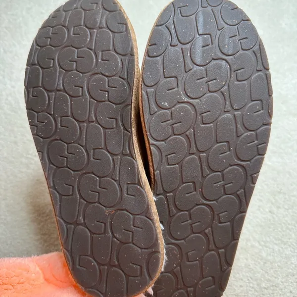 UGG Tan Suede Slippers with Plush Lining - Image 6