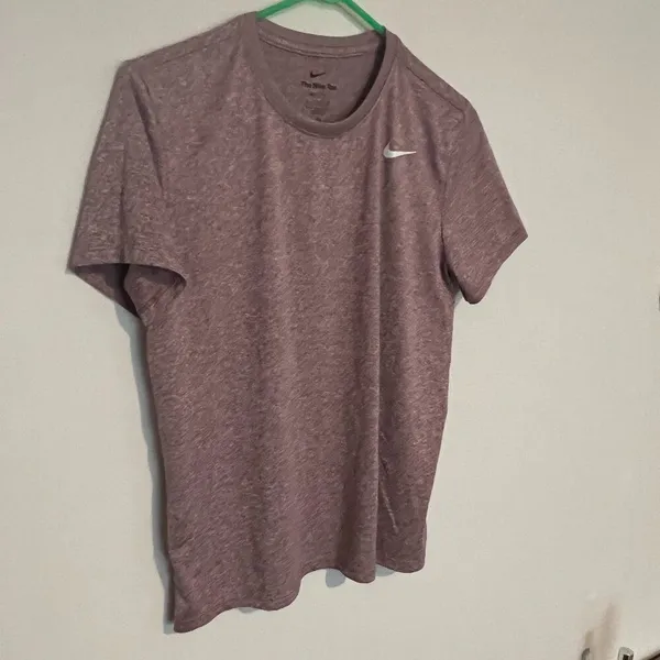 Nike medium‎ tee - Image 2
