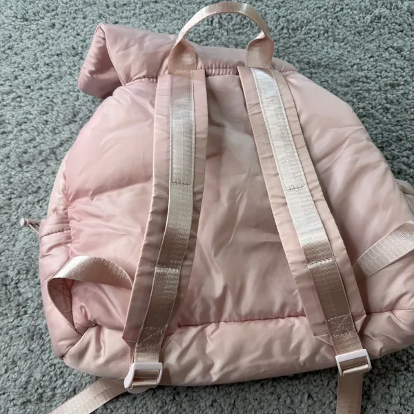 Blogilates Mini Backpack Pink NWOT Pillow Soft Bungee 7 Pocket Target - Image 5