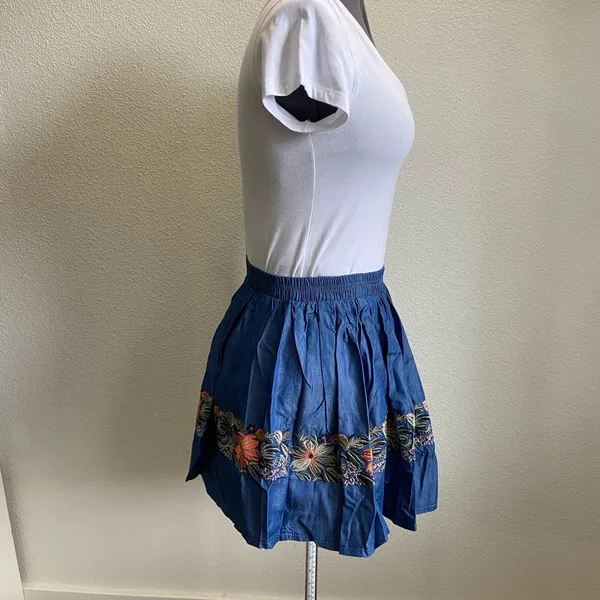 POL Large Denim Embroidered Floral Jean Skater Skirt. - Image 4