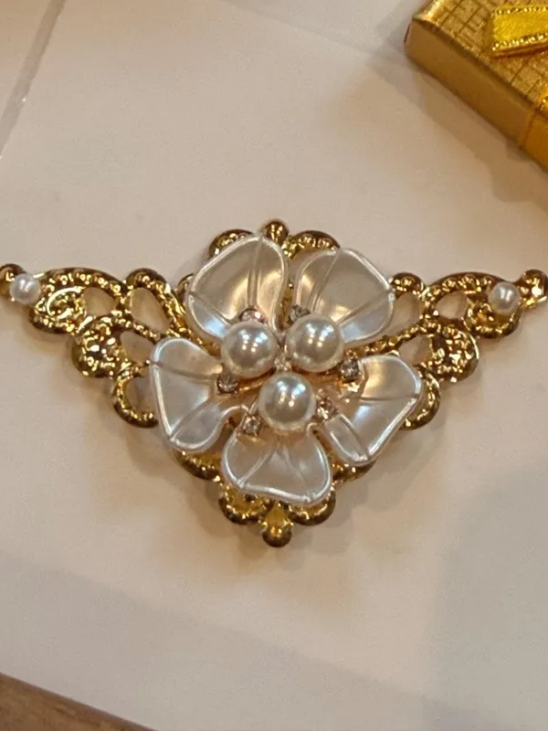 Gold Tone Floral Brooch Pin With Faux Pearl & Rhinestone Accents Gift Box Includ - Image 5