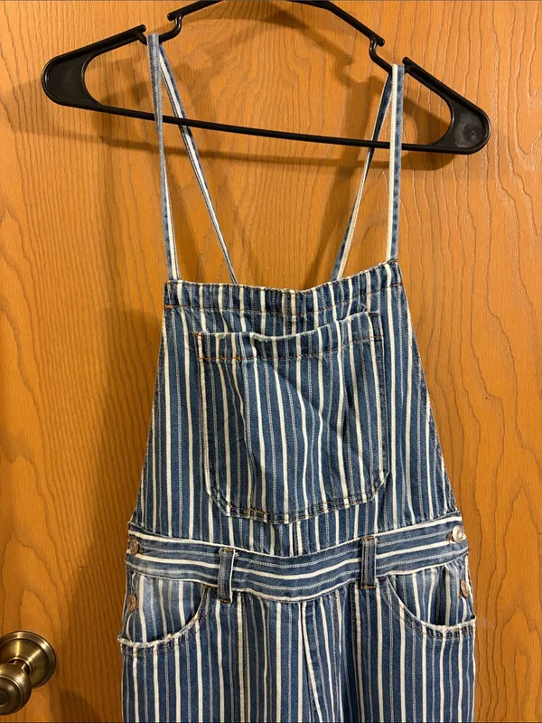 Kensie Women’s Blue‎ & White Striped Wide Leg Denim Overalls Medium NWOT - Image 4