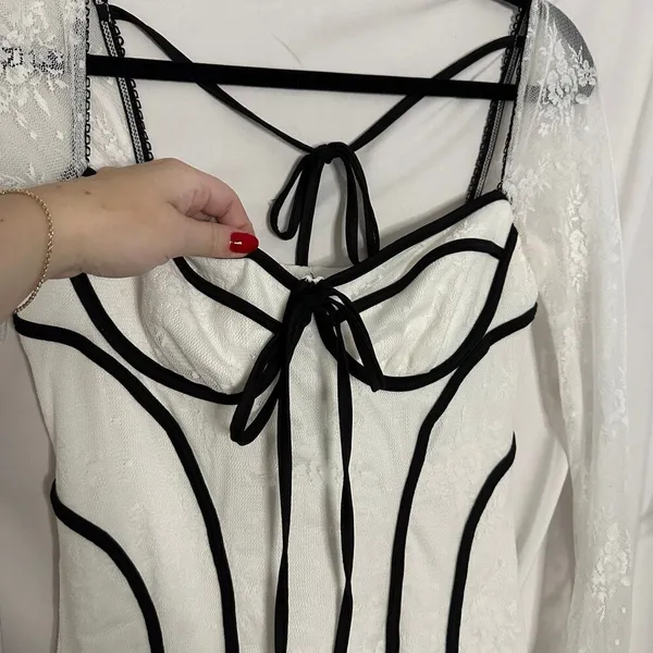 Lace Black And White Contrast Color Ruffled Hem Mini Dress - Image 4
