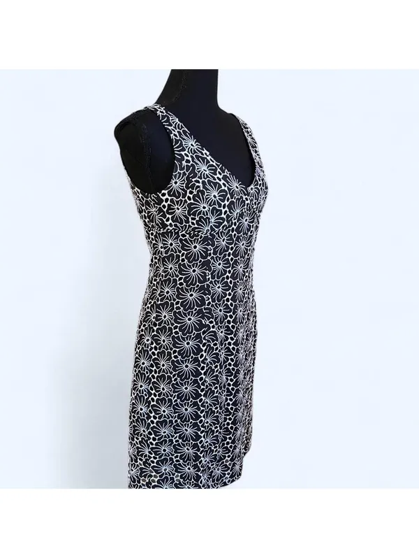 Bergamo black floral mini dress coquette fairy fitted mini dress Size 6 🖤 - Image 4