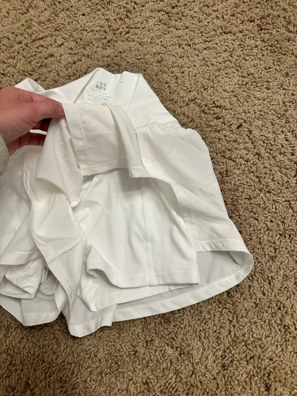target white shorts  - Image 3