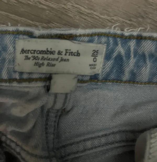 Abercrombie Jeans - Image 2