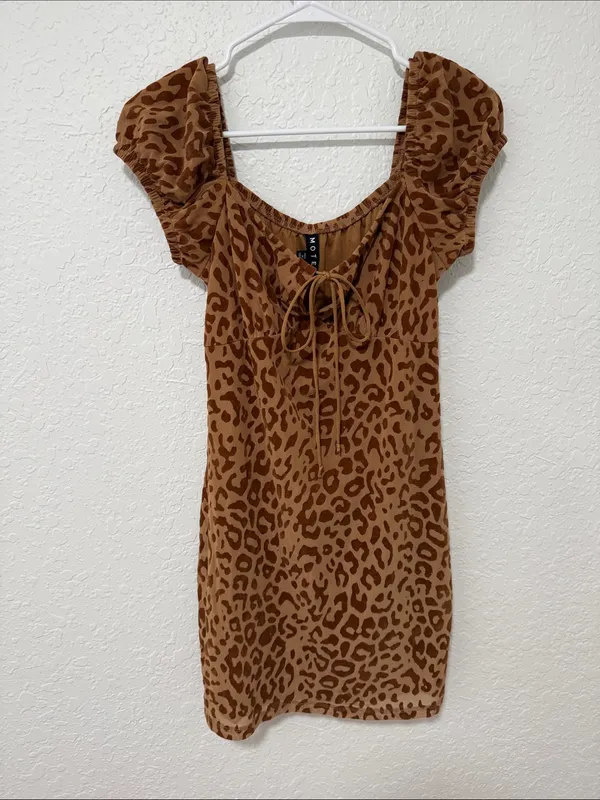 Motel Rocks Animal Print Dress Size Large (runs small) - Image 4