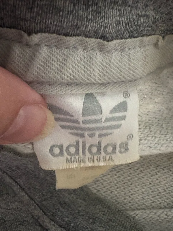 Adidas size medium grey crewneck sweatshirt  - Image 6