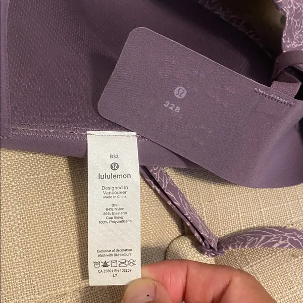 Lululemon Take Shape Bra - Image 5