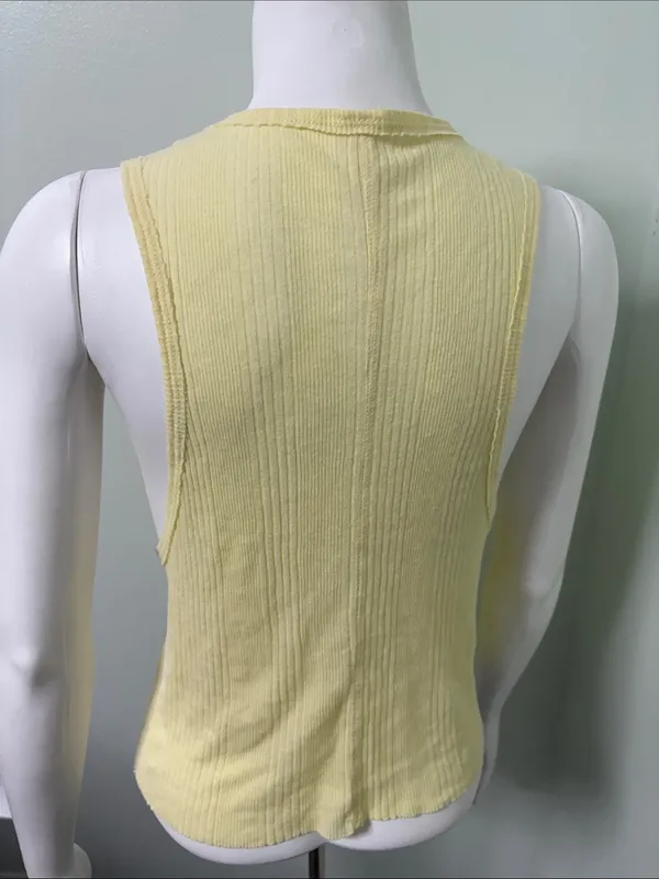 ALO Yoga Pale Yellow Muscle Tank Cropped Top - Image 3