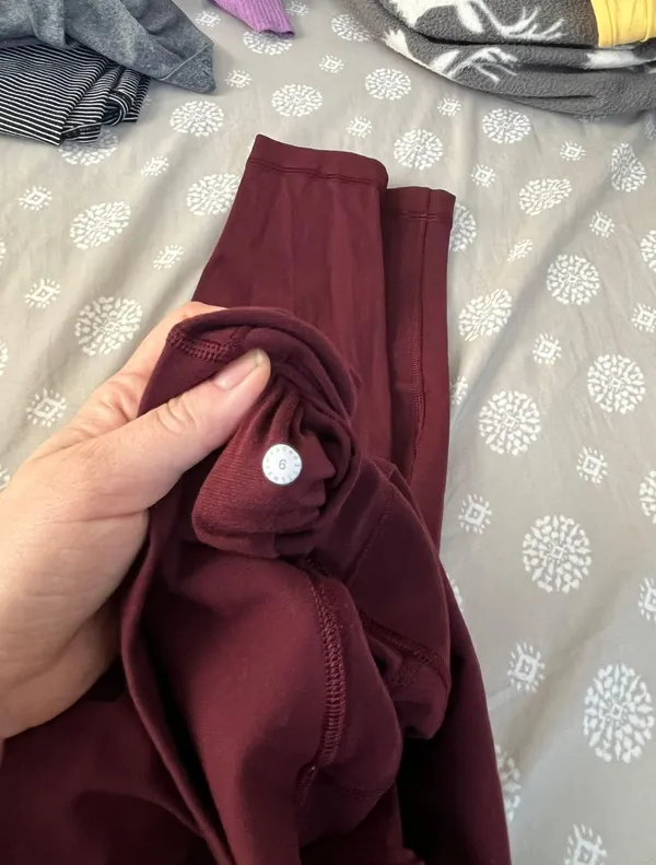 Lululemon Maroon Wunder Under Luon Leggings Size 6 - Image 4