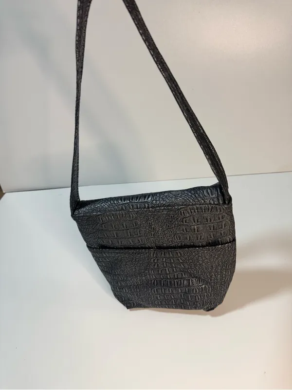 Black Crocodile Embossed Shoulder Bag Handbag - Image 2