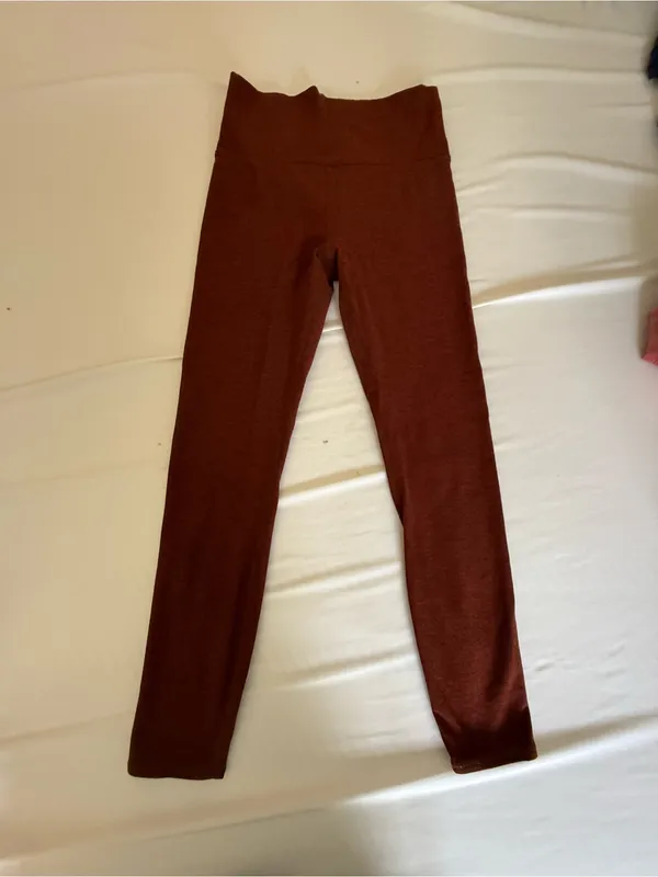 Vuori Daily Leggings- Like New - Image 2