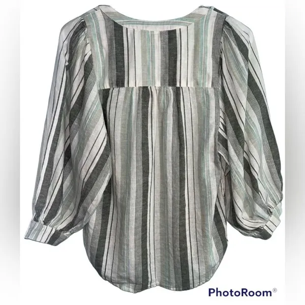 a.n.a Gray and Light Green Striped Linen V-Neck Pullover Blouse Women’s Size XS - Image 5