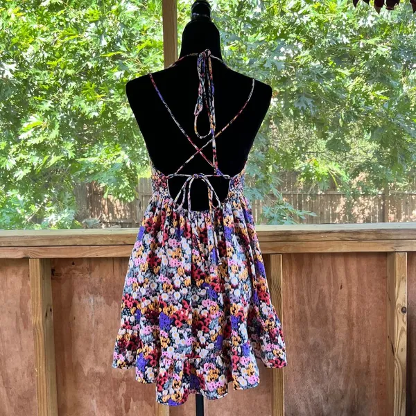 Urban Outfitters Naoi Strappy Mini Dress Colorful Floral Size M - Image 7
