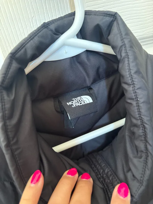 North Face Puffer Vest - Image 3