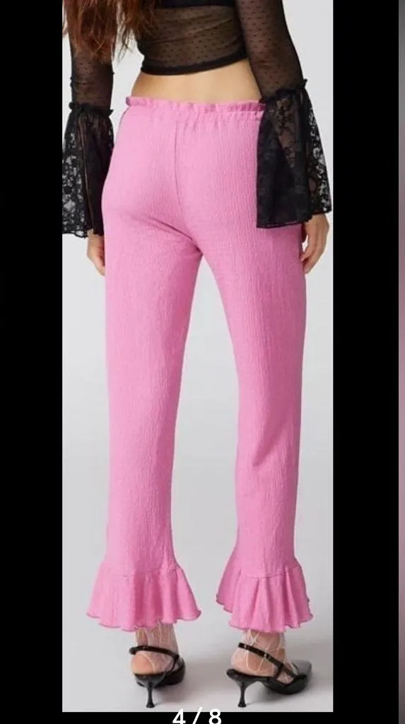 Urban Outfitters Daphne Ruffle Flare pants. Size XL - Image 4