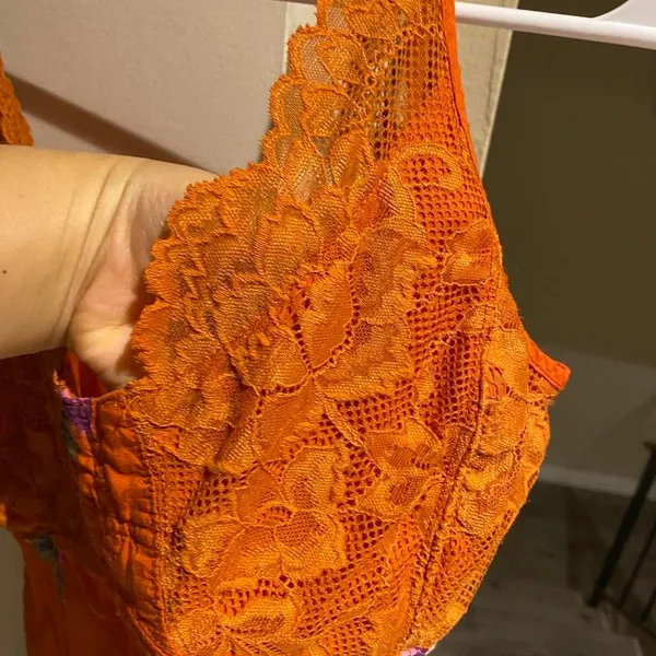 Free people Orange Floral Lace Trim slip Dress with asymmetrical hem, size S - Image 5