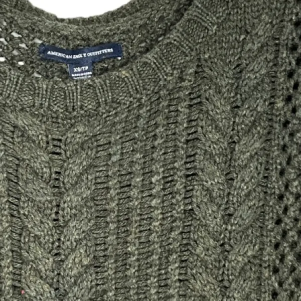 American Eagle Green Sweater - Image 2
