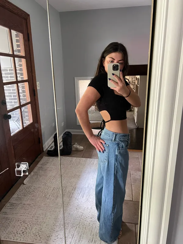 Princess Polly Black cropped top with back tie detail - Image 2