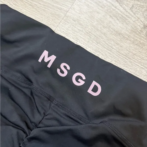 •MISSGUIDED• BUTT CINCH LEGGINGS - Image 6