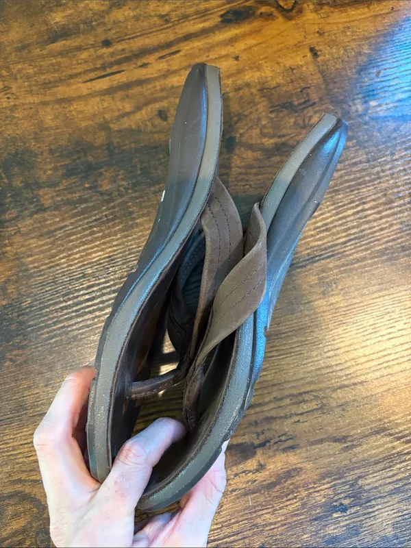 Chacos Brown Leather-Style Flip Flop Sandals Shoes Thongs Size 8 - Image 4